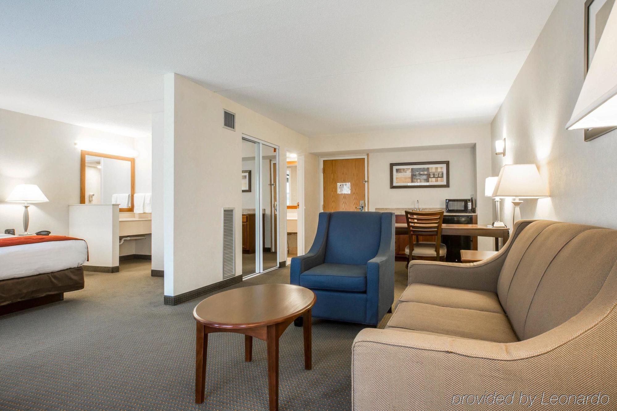 Comfort Suites South Burlington Near University Kültér fotó