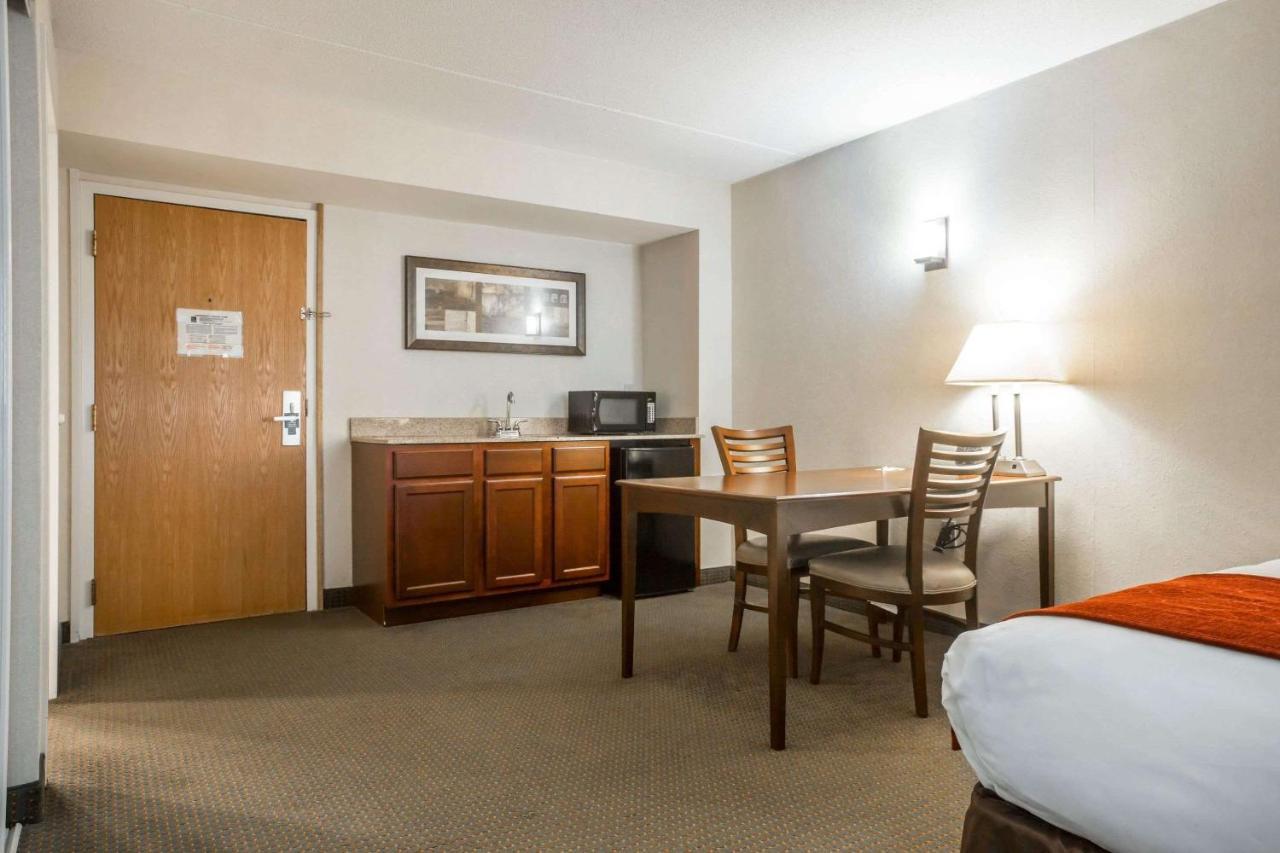 Comfort Suites South Burlington Near University Kültér fotó